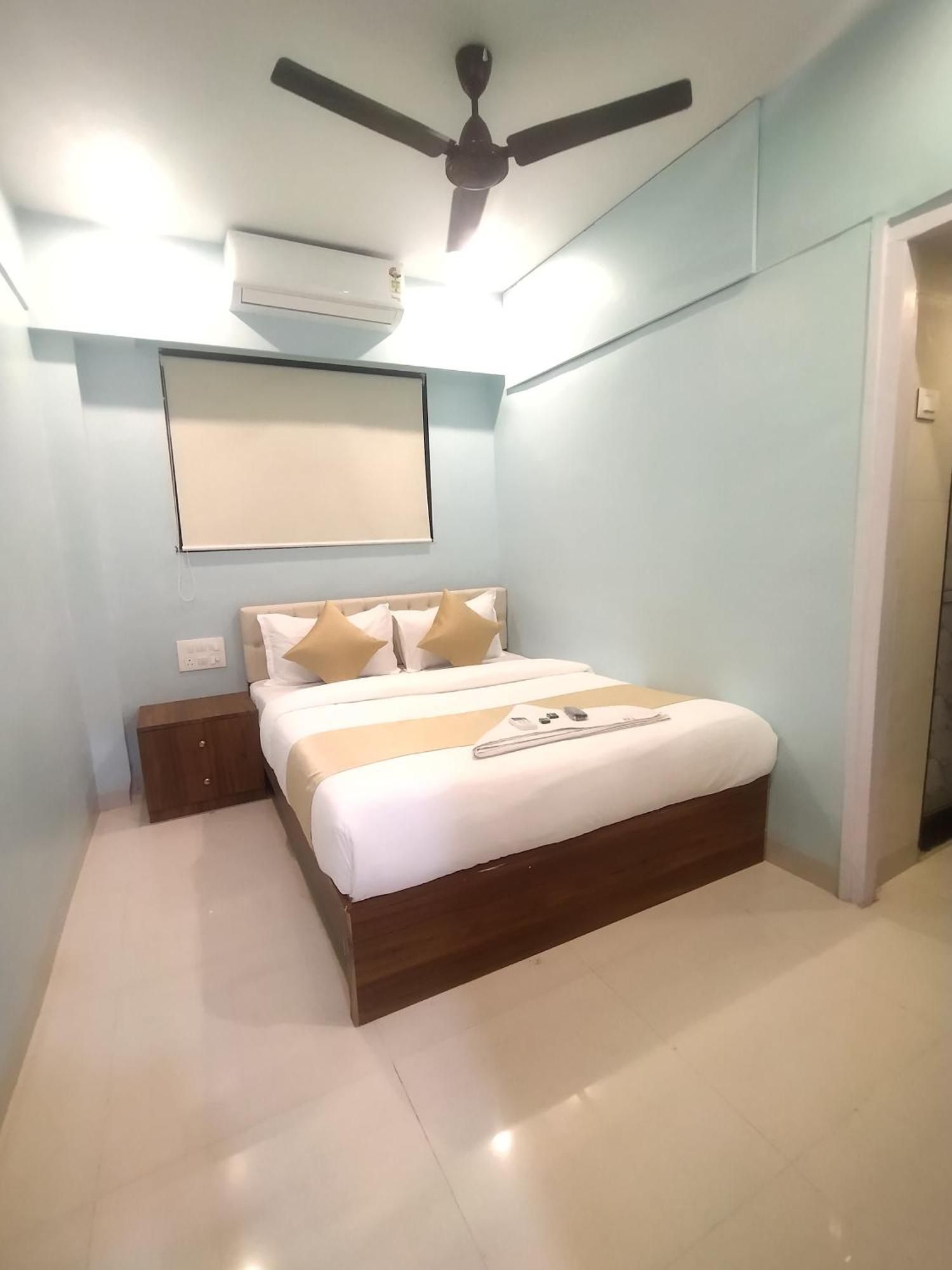 Everest Stays Rooms And Dormitory Mumbai Bagian luar foto