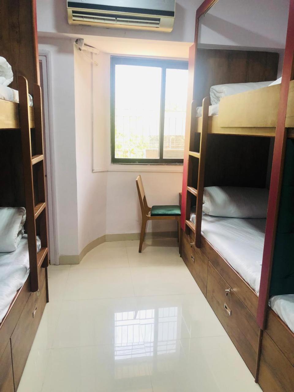 Everest Stays Rooms And Dormitory Mumbai Bagian luar foto